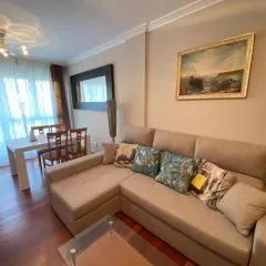 Apartamento zona centro con garaje y piscina para 4 personas