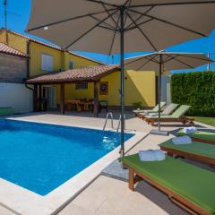 Villa Dajana, a cozy pet friendly Villa minutes from the beach