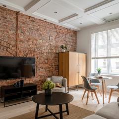 Comfort & Modern Apartment by Market Square with AC AS Home S5a