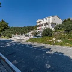 Apartments and rooms with parking space Podgora, Makarska - 23916
