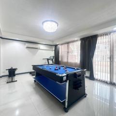 Ten Place at Srinakarin