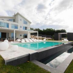 White Luxury Villa by Le Dhome Sicily