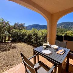 Appartement avec terrasse et piscine, 2 pièces, 4 couchages, à Cavalaire-sur-Mer - FR-1-226B-206