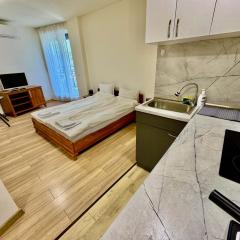 MK Studios Krustova Vada plus Parking!!!