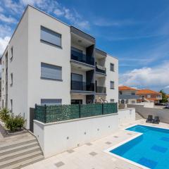 Apartment Sole by Interhome