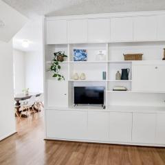 Central Simmons Apartment Wagga