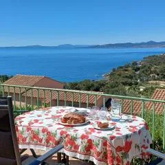 Villa LE BELVEDERE superbe vue mer