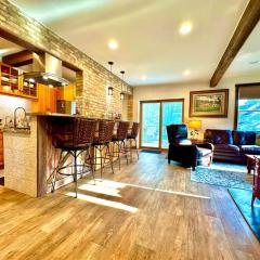 Be Still & Know, Fireplace, Firetable, Walk to Port
