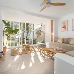 The Mediterranean Beach House - 100m to the Sea