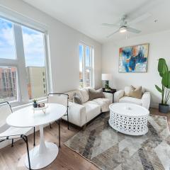 Awesome Amenities - Pool,HotTub,Gym,Bowling and More