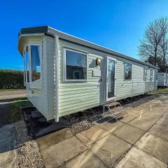 Lovely 6 Berth Caravan At Southview Holiday Park Ref 33032Cl