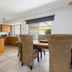 Cosy Corner Retreat By Swanbnb Management