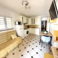 Cozy Seaside Apartment, Poreč -2