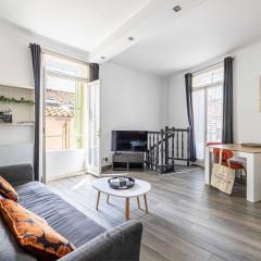 LA MAISON DU SUQUET duplex avec terrasse en plein centre