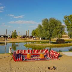 Al Marmoom Oasis Luxury Tents and Bedouin Experience