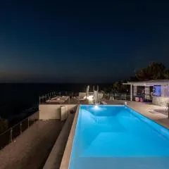 Ikaria Beachfront Villa 7 Bedrooms Villa Indigo Blue Haven Infinity Pool With Stunning Aegian Sea Views Gialiskari