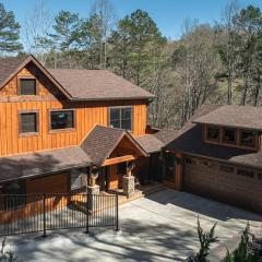 Jazzy's Cozy Creekside