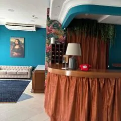 Hostal Basic&Business SRR