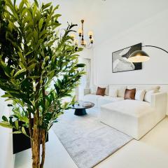 Venduras Homes -Grande Tower, Downtown Dubai, Burj Khalifa & Fountain Views