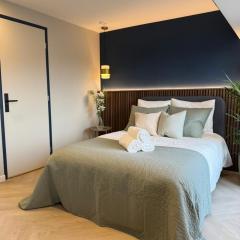 The Glamorous Chic Garden view Apart R4