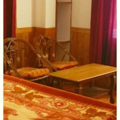 Tashi star home stay