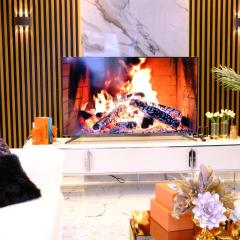 فيلا معه مسبح خاص اطلالة بحيره