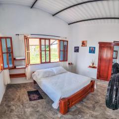 Casa Blanca Broqueles Hotel