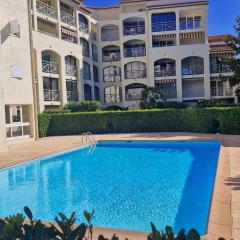 Appartement 2 pièces avec piscine, parking, animaux acceptés, Sainte-Maxime - FR-1-780-93