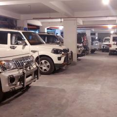 Hotel Hangout