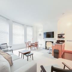 The Fitz Central Apartment