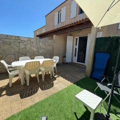 maison 4 personnes avec piscine, mer 200m à pieds