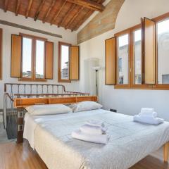 The Tower Suite next to Uffizi Gallery