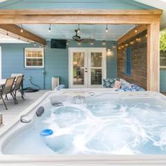 Hot Tub 5 min to beach King Bed