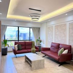 Royal Living