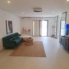 Furnished studio for rent in city