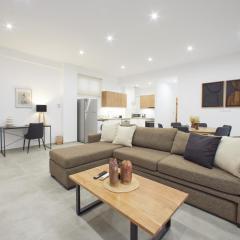 ARIS Kallithea- Big & Bright 3 Bedroom Apartment