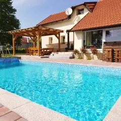 Dreamy Hill - Holiday House with a private pool and jacuzzi