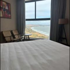 Cozy Seaside Apartment