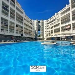 DOMuum Holidays - ROYAL DELUXE