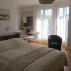 Chez Amélie Studio 2 Etoiles 50m des Thermes