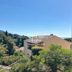 Appartement T2 rénové vue mer pour 4 personnes a 50m de la plage de Pramousquier