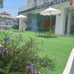 J-Boutique Hotel เจ-บูทีค โฮเทล