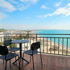 Appartment on the Beach with Sea view