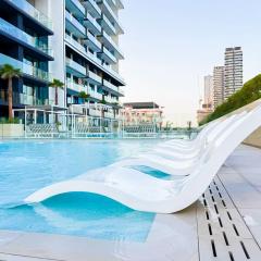 Luxury 1BR on High Floor JVC