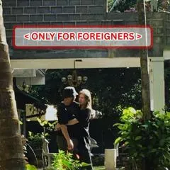 Ella Odyssey Exchange Hotel & Camp side