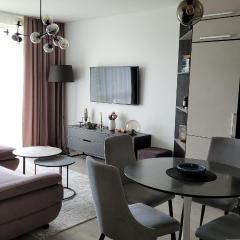 Apartment "Sentiments" with spacious terrace located 200 m from the sea