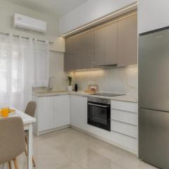 SugarDustApt Elegant Retreat 150m from the Sea