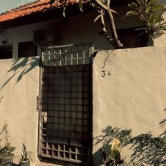 kerobokan cozy house by kenta