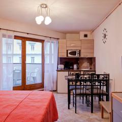 Studio rénové 2* avec balcon, centre-ville & à 200m des remontées mécaniques – 4 pers, Brides-les-Bains - FR-1-512-166