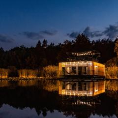 Water Hideout - Floating Villas in Wild Nature